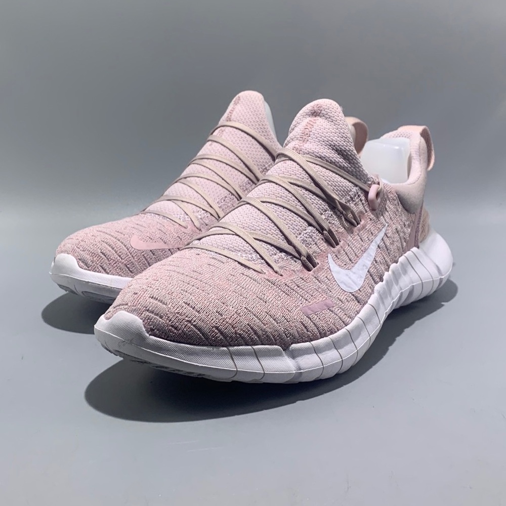 WMNS Nike Free Run 5.0 Size 8